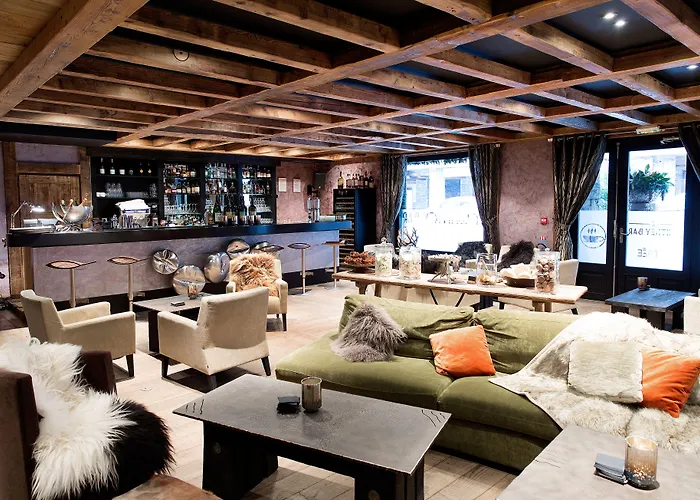 Les - Maison Bouvier Otel