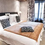 Les - Maison Bouvier 5*