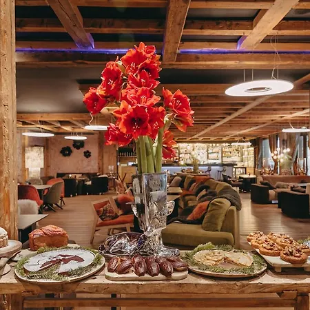 Hotel Les – Maison Bouvier 5*