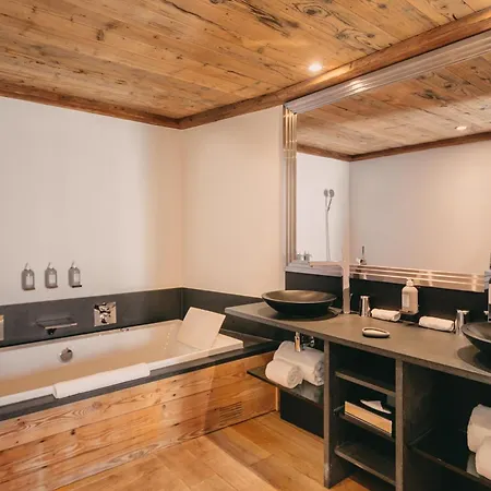 Hotell Les - Maison Bouvier