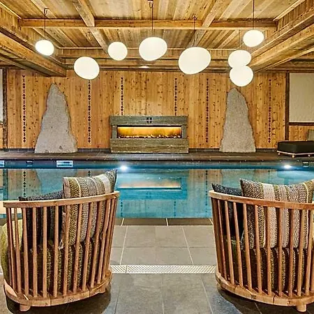 Hotel Les - Maison Bouvier 5*