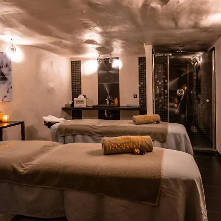 Hotel Les - Maison Bouvier 5*